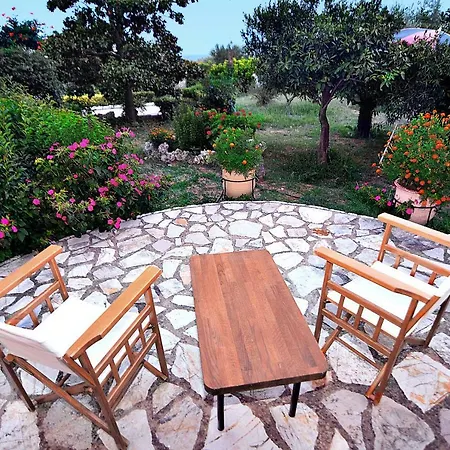 Διαμέρισμα Stone Tower Retreat, Oasis Of Peace