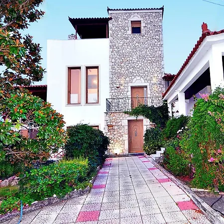 Stone Tower Retreat, Oasis Of Peace