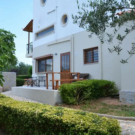 Stone Tower Retreat, Oasis Of Peace * Aristomenis