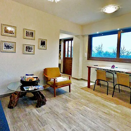 Stone Tower Retreat, Oasis Of Peace Aristomenis